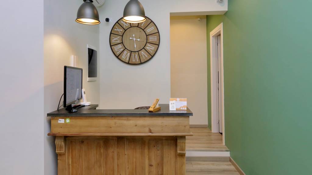 Guest-house-Roma-Suite-Monti-Rome-reception-004