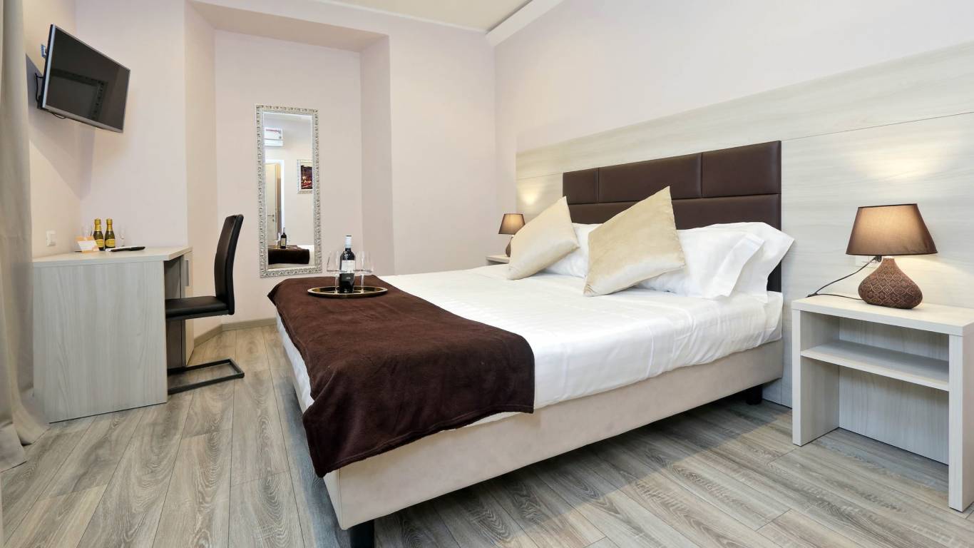 Guest-house-Roma-Suite-Monti-Rome-Superior-Room-115