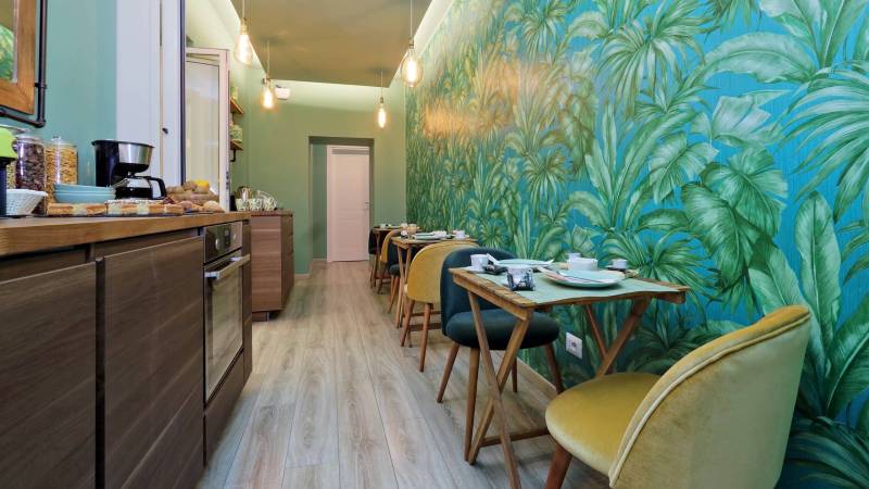 Guest-house-Roma-Suite-Monti-Rome-breakfast-room-017