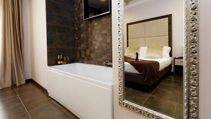 Guest-house-Roma-Suite-Monti-Rome-King-Room-086
