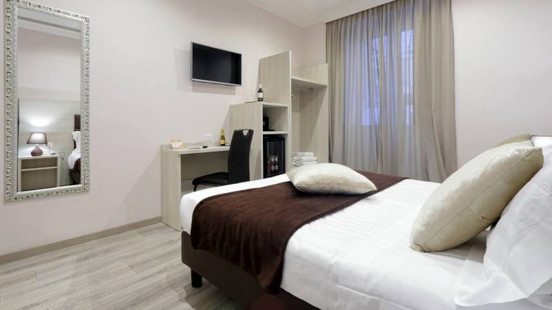 Guest-house-Roma-Suite-Monti-Rome-Superior-Room-150